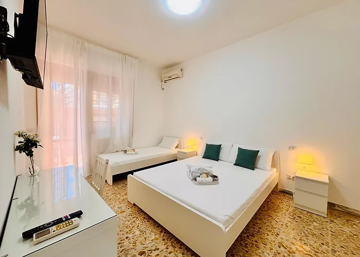 Residenza Degli Acquedotti 4* Roma